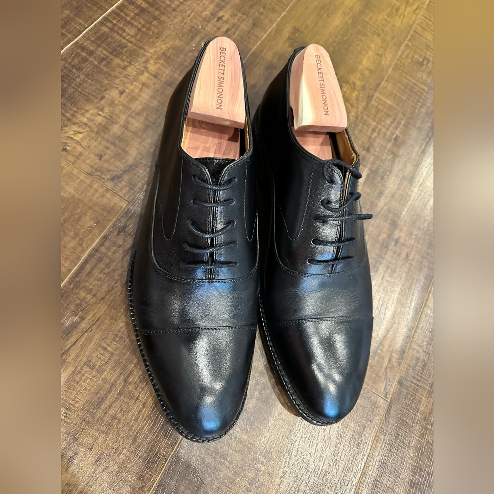 Beckett Simonon Black Oxford Shoes Sleek Cap Toe Design